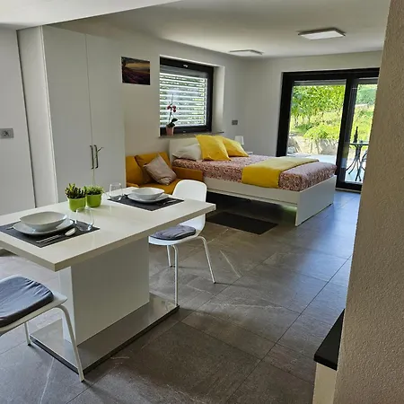 Apartmaji Rdeca Kapica * Liubliana