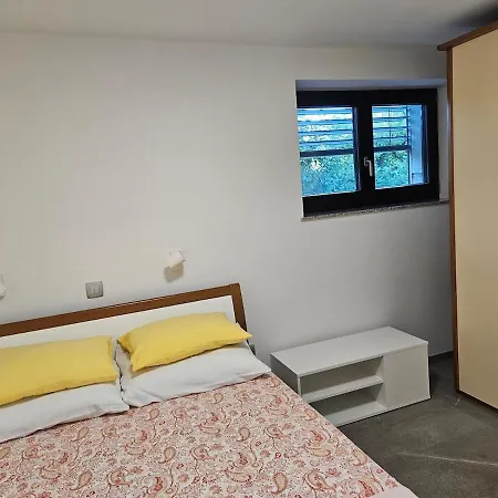 Kır Evi Red Riding Hood