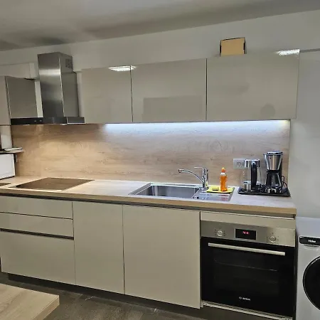 Kır Evi Red Riding Hood Ljubljana